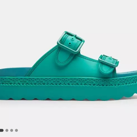 NWOT Coach Lainey Sandals bright green size 6 - Picture 2 of 5
